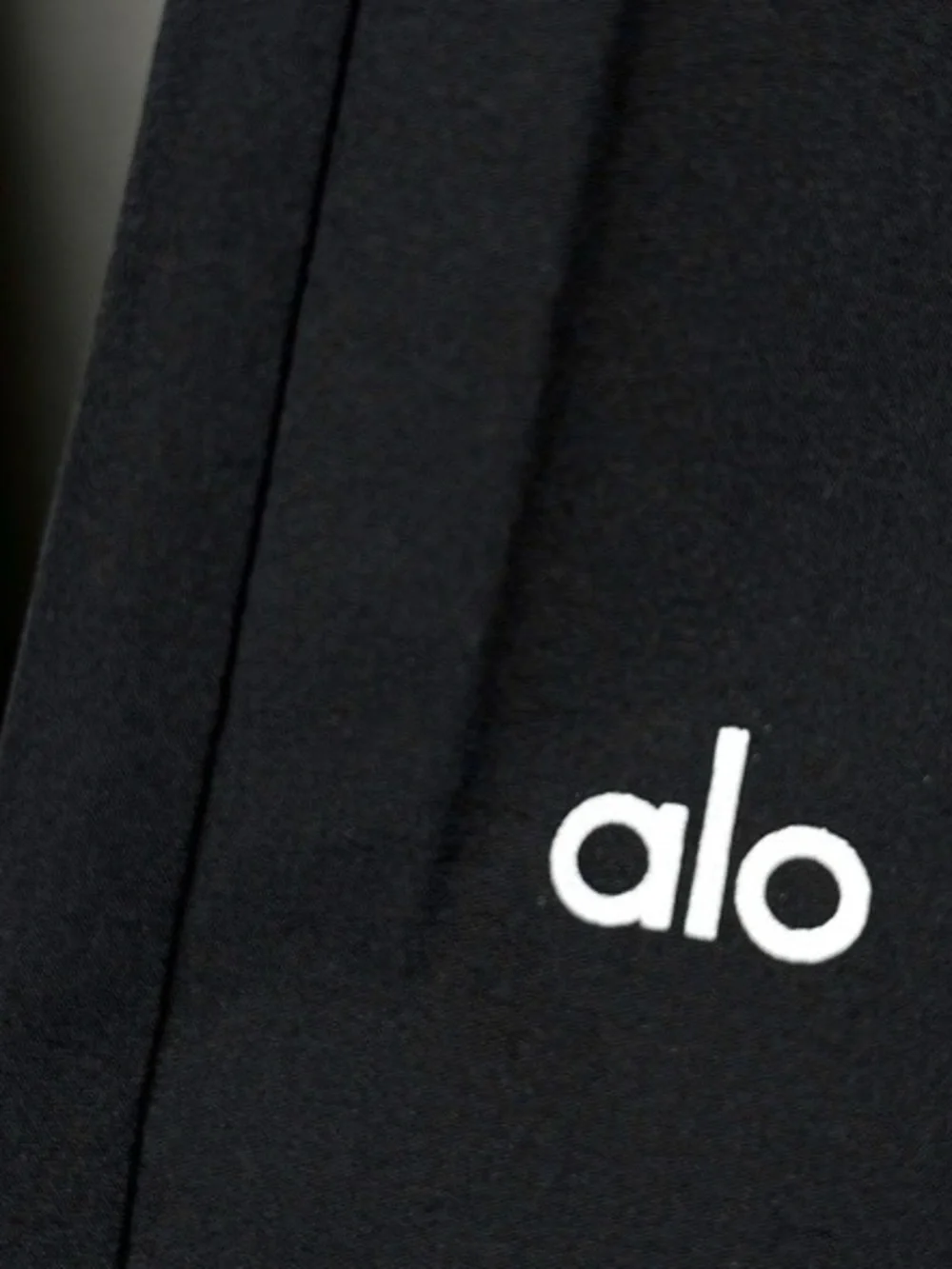 ALO Yoga flowing wide